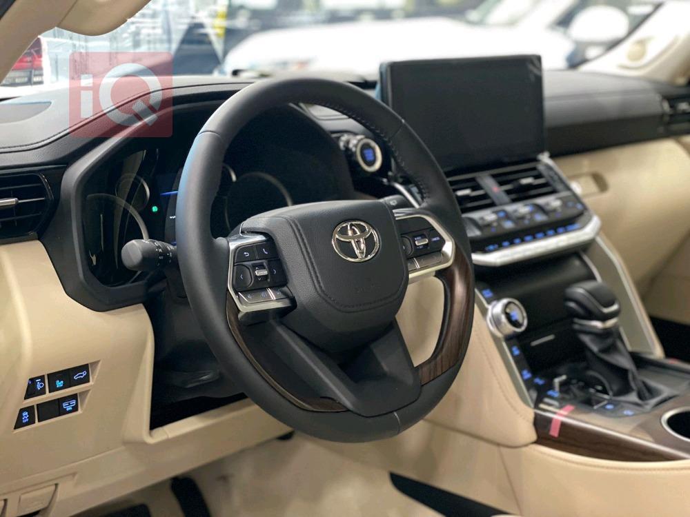 تويوتا لاندكروزر